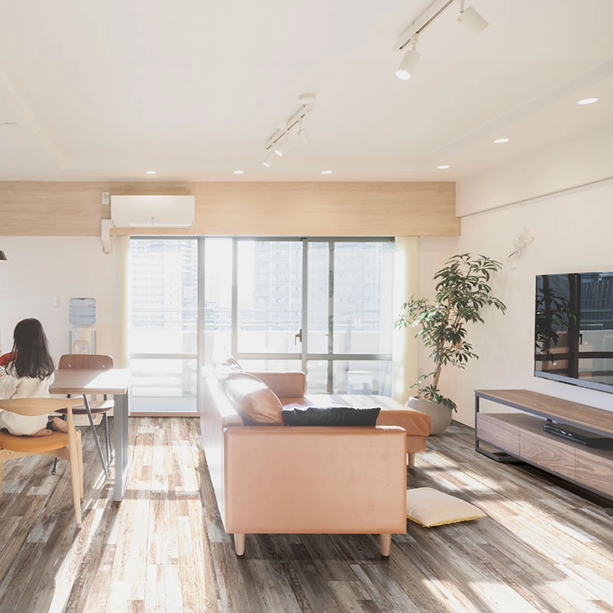 Cyrus Bembridge Luxury Vinyl Planks SPC Rigid-Core Plank installed in a room setting